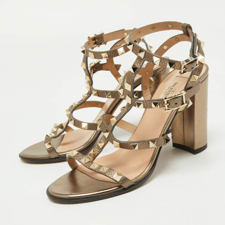 Pre Owned Valentino Metallic Grey Leather Rockstud Ankle Strap Sandals Size 38.5