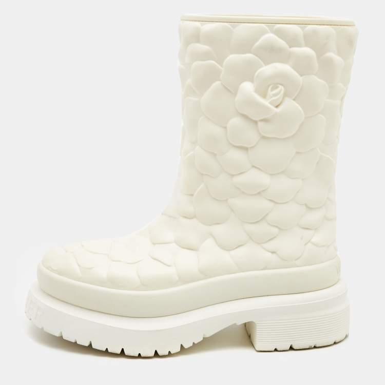 Atelier 03 Rose Edition Rain Boot in White - Valentino Garavani