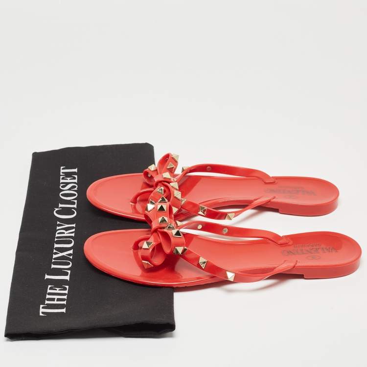 Pre Owned Valentino Red Rubber Bow Rockstud Thong Flat Slides Size 38