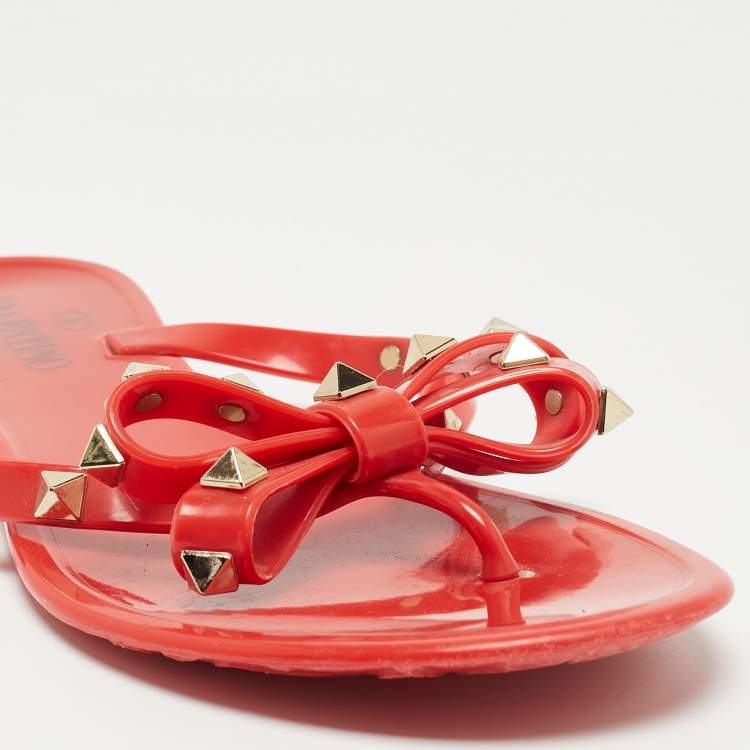 Pre Owned Valentino Red Rubber Bow Rockstud Thong Flat Slides Size 38
