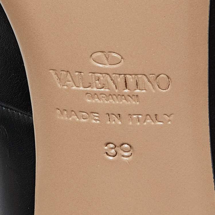 Pre Owned Valentino Black Leather Studded Pointed Toe Pumps Size 39