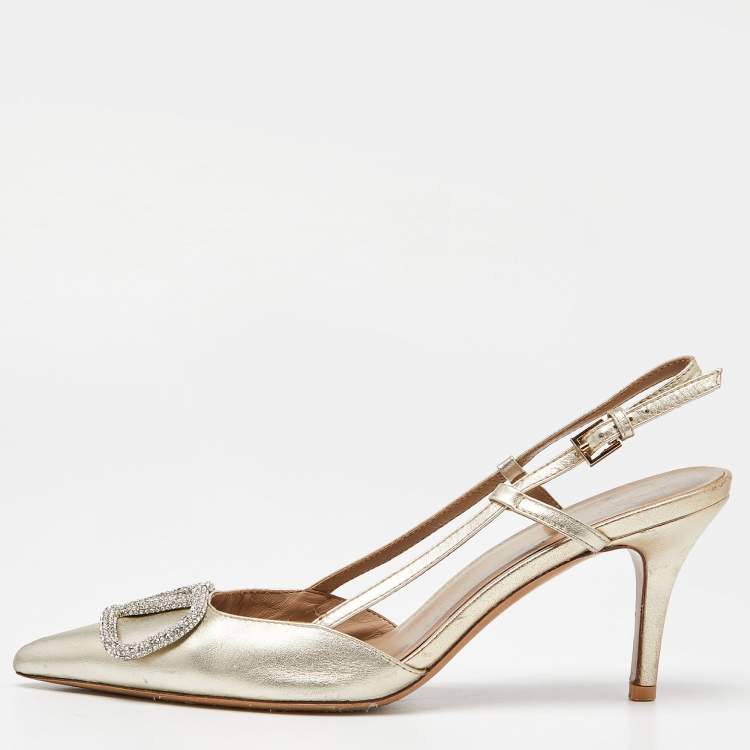 Pre Owned Valentino Gold Leather Escape V logo Pointed Toe Mules Size 40