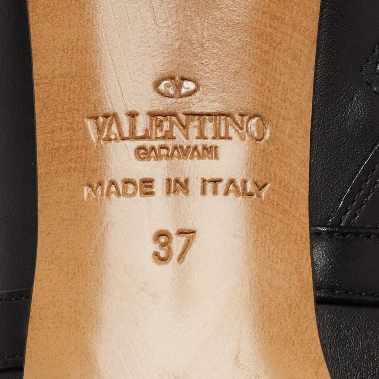 Pre Owned Valentino Black Leather Rockstud Pointed Toe Boots Size 37