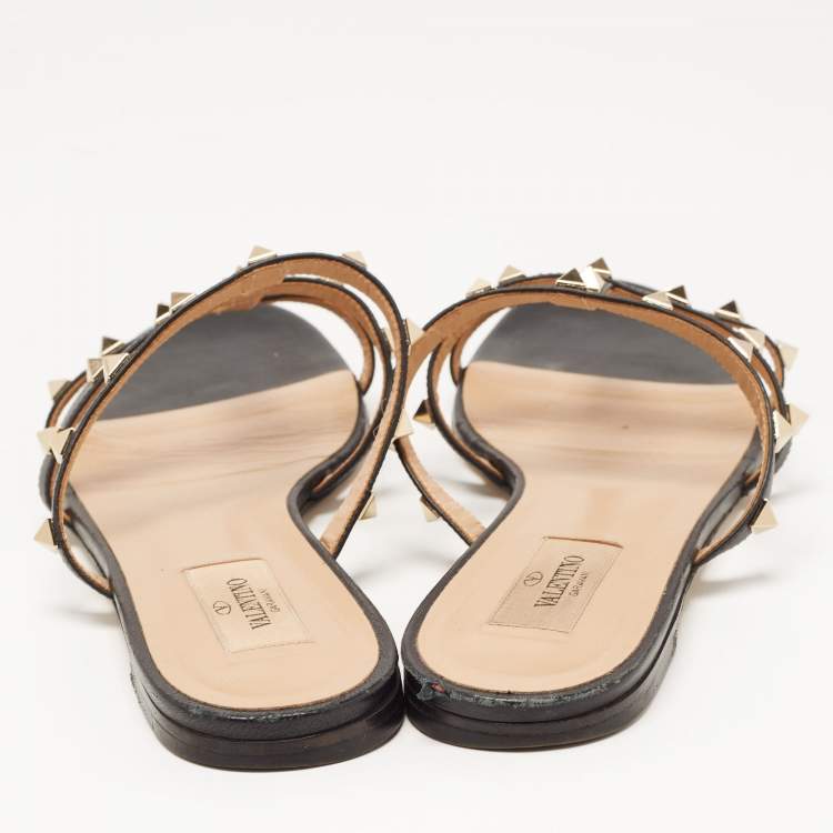Pre Owned Valentino Black Leather Rockstud Flat Slides Size 39.5