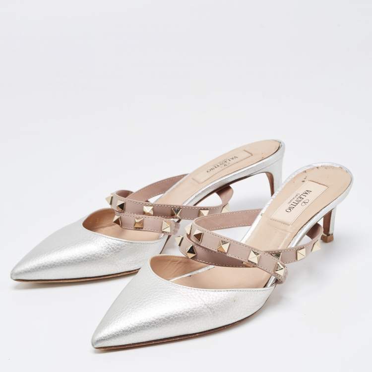 Pre Owned Valentino Silver/Beige Leather Rockstud Mules Size 37 