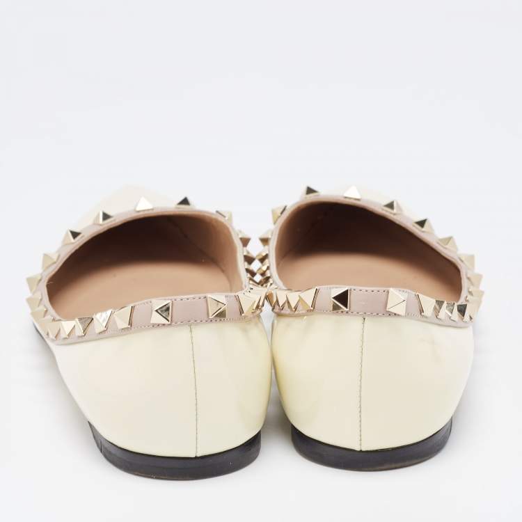 Pre Owned Valentino Cream Patent Leather Rockstud Ballet Flats Size 39.5