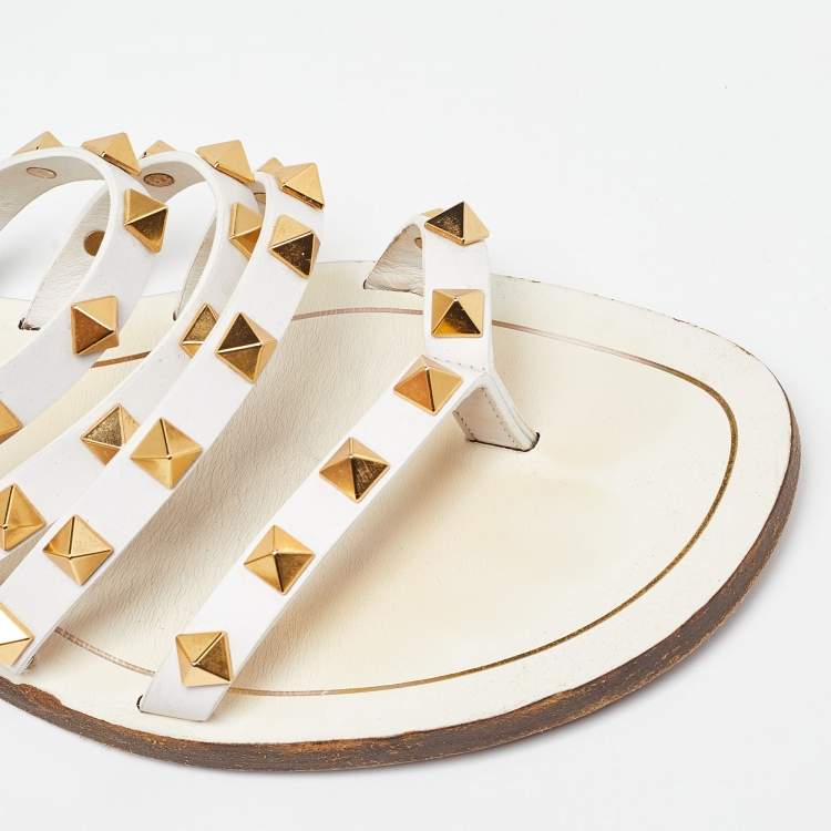 Pre Owned Valentino White Patent Leather Rockstud Flat Slides Size 36.5