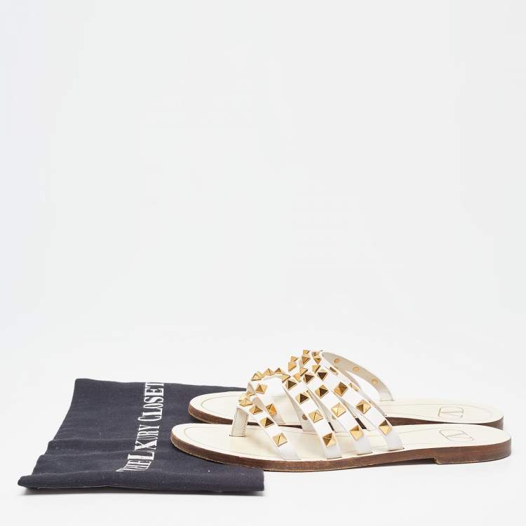 Pre Owned Valentino White Patent Leather Rockstud Flat Slides Size 36.5