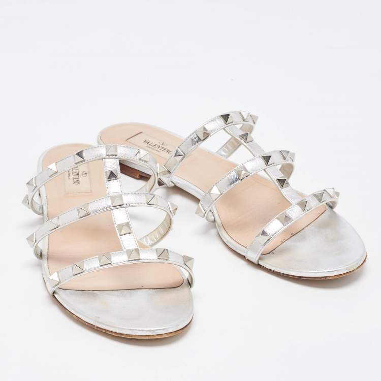 Pre Owned Valentino Silver Leather Rockstud Slide Flats Size 39