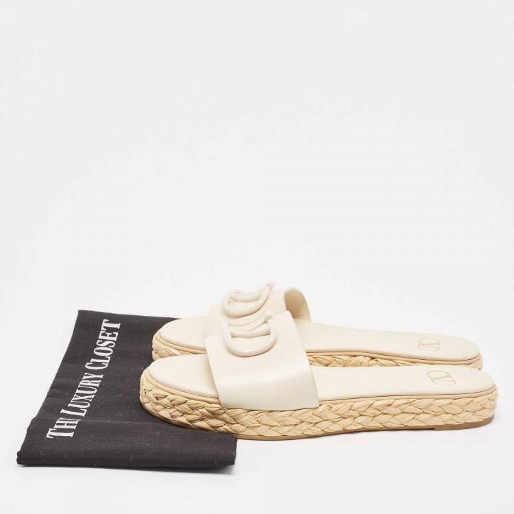 Pre Owned Valentino Cream Leather VLogo Espadrille Slides Size 40