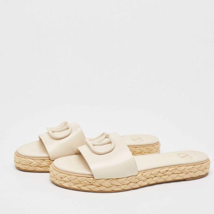 Pre Owned Valentino Cream Leather VLogo Espadrille Slides Size 40