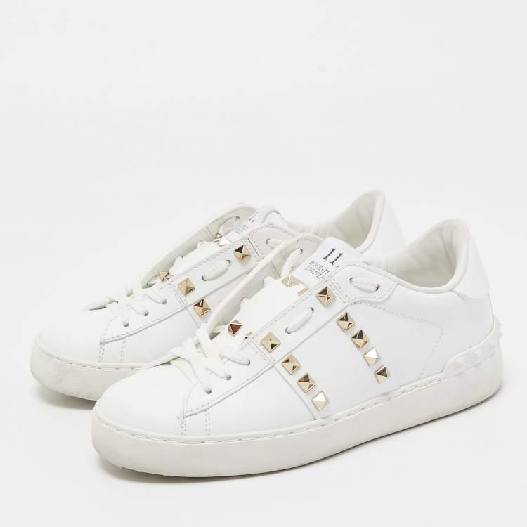 Pre Owned Valentino White Leather Rockstud Low Top Sneakers Size 35.5