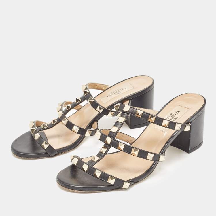 Pre Owned Valentino Black Leather Rockstud Slides Size 35 