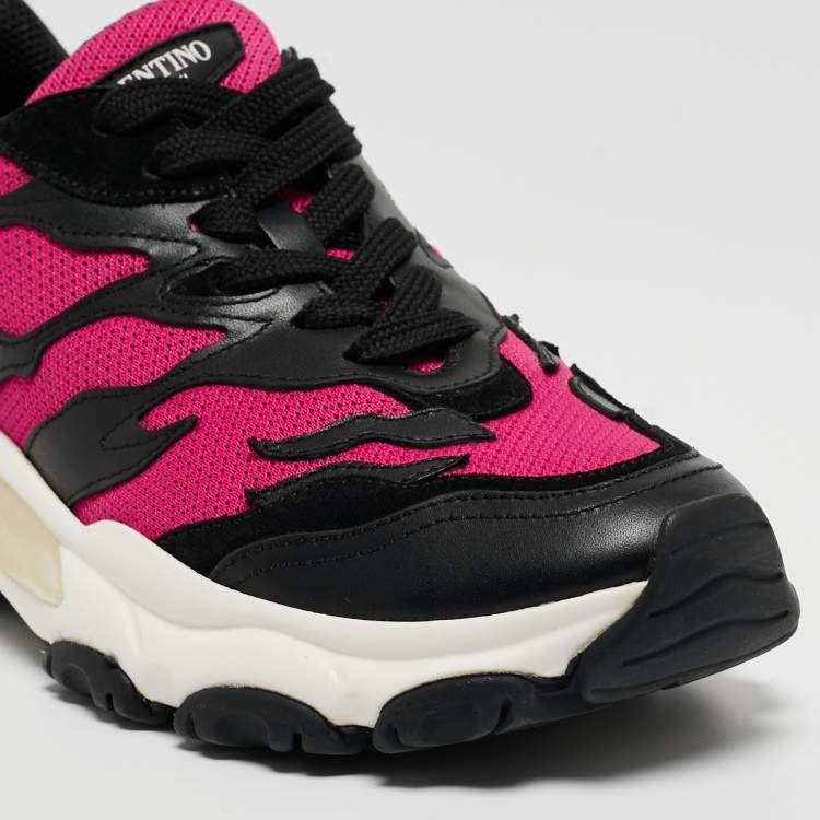مملوكة مسبقًا Valentino Black/Pink Mesh and Leather Low Top Sneakers Size 38