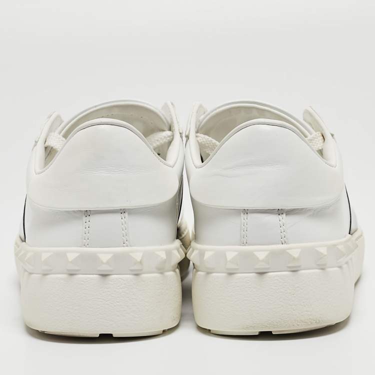 Pre Owned Valentino White/Black Leather Rockstud Low Top Sneakers Size 38