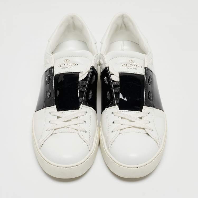 Pre Owned Valentino White/Black Leather Rockstud Low Top Sneakers Size 38