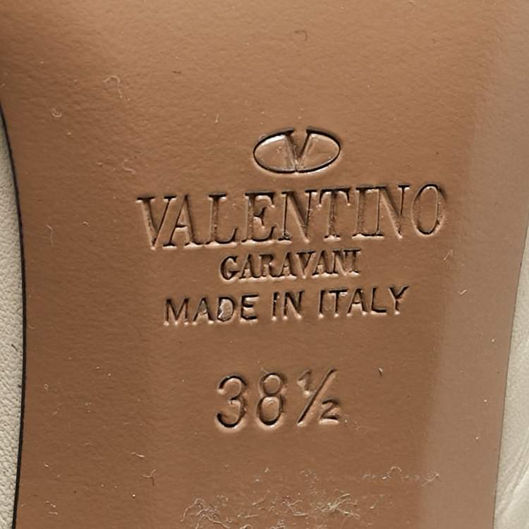 Pre Owned Valentino Off White/Dusty Pink Leather Rockstud Ankle Strap Pumps Size 38.5
