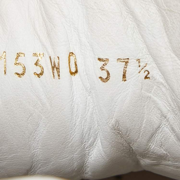 مملوكة مسبقًا Valentino White Leather VLTN Bounce Sneakers Size 37.5