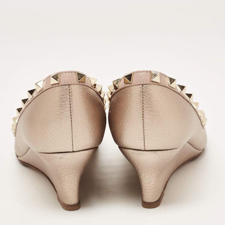 Pre Owned Valentino Metallic Leather Rockstud Pointed Toe Pumps Size 36