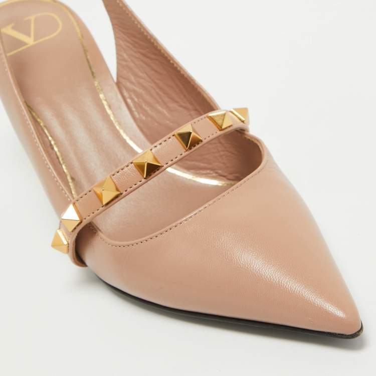 Pre Owned Valentino Beige Leather Rockstud Slingback Pumps Size 35.5