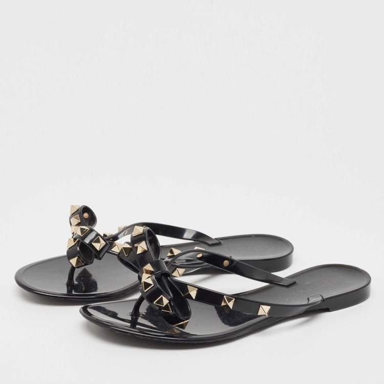 Pre Owned Valentino Black Rubber Bow Rockstud Thong Flats Size 35