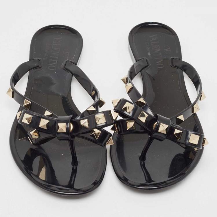 Pre Owned Valentino Black Rubber Bow Rockstud Thong Flats Size 35