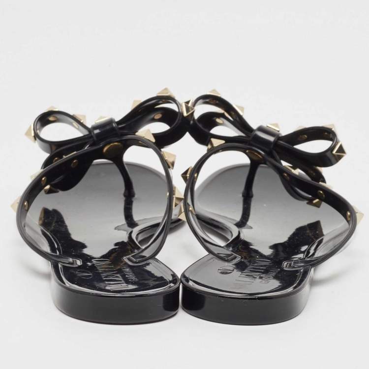 Pre Owned Valentino Black Rubber Bow Rockstud Thong Flats Size 35