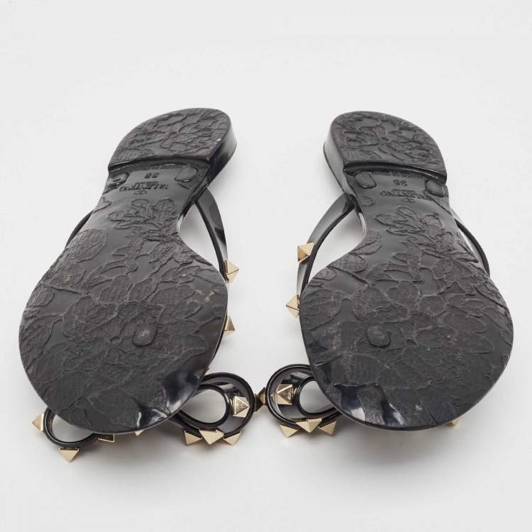 Pre Owned Valentino Black Rubber Bow Rockstud Thong Flats Size 35
