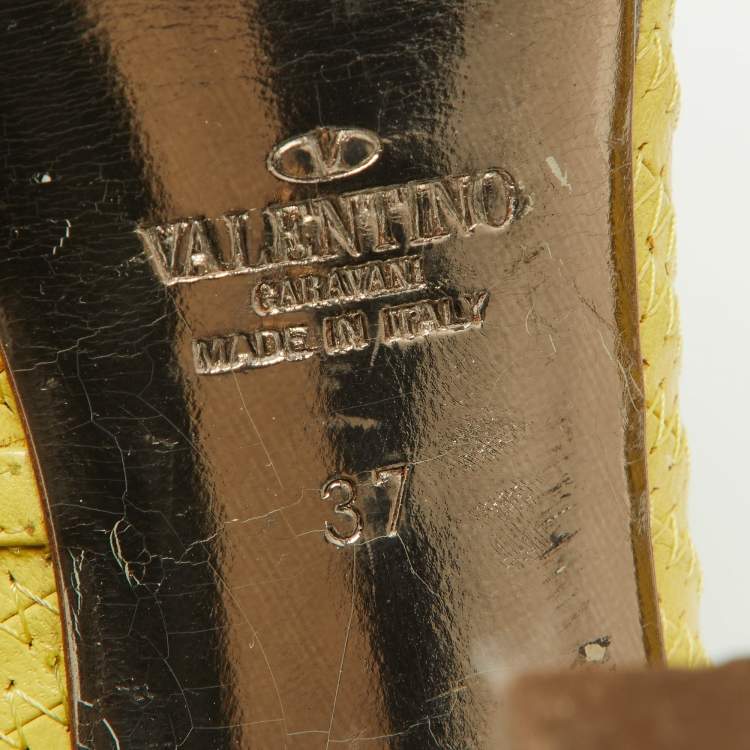 Pre Owned Valentino Yellow Embroidered Leather Peep Toe Platform Pumps Size 37