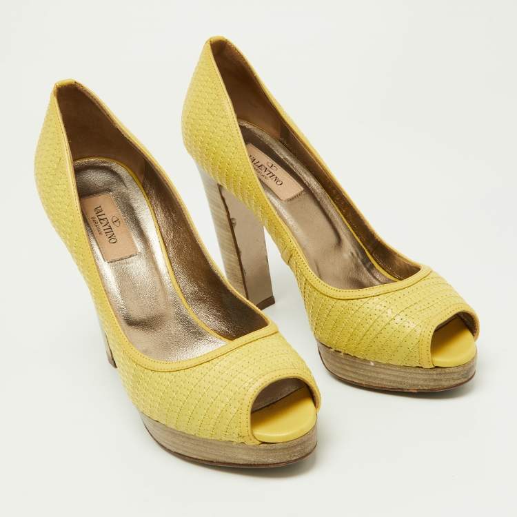 Pre Owned Valentino Yellow Embroidered Leather Peep Toe Platform Pumps Size 37