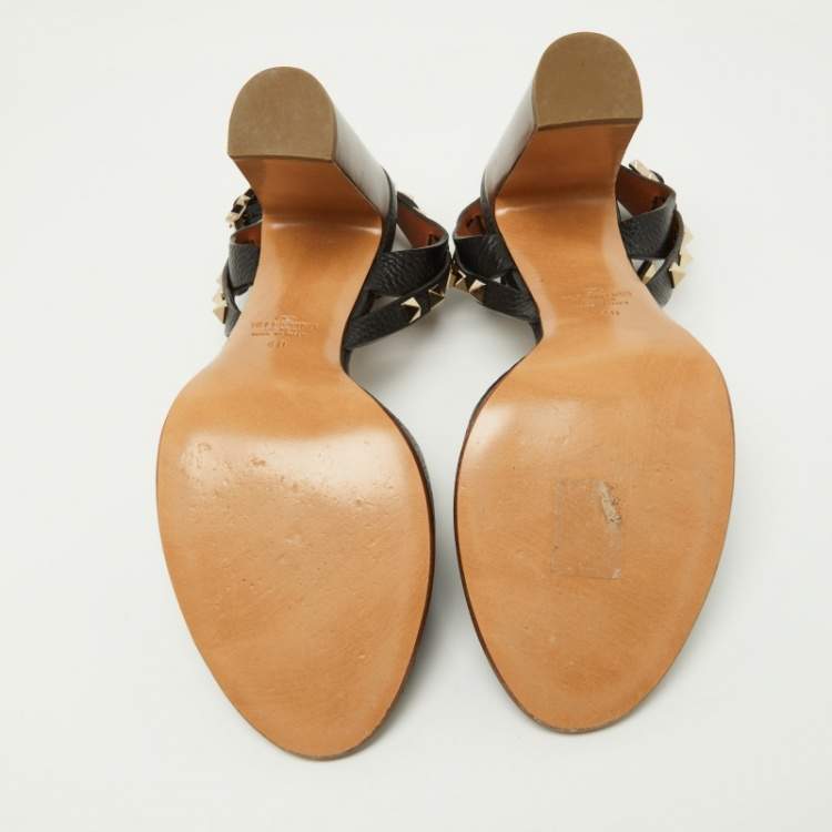 Pre Owned Valentino Black Leather Rockstud Ankle Strap Sandals Size 40