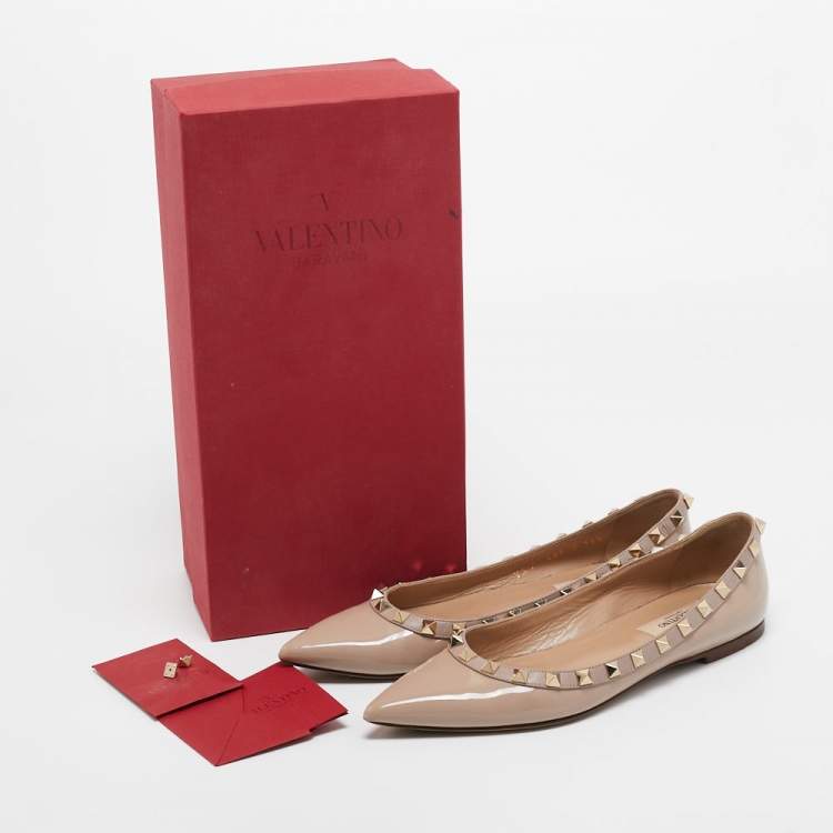 Pre Owned Valentino Beige Patent Leather Rockstud Ballet Flats Size 36.5