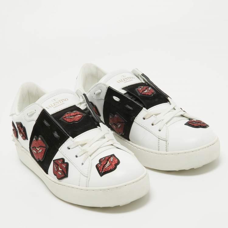 Pre Owned Valentino White/Black Leather and Suede Kiss Me Sneakers Size 39