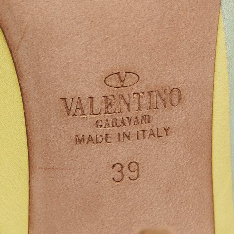 Pre Owned Valentino Multicolor Leather Rockstud Strappy Pointed Toe Pumps Size 39