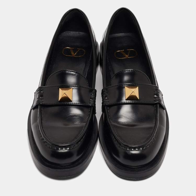 Pre Owned Valentino Black Leather Roman Stud Loafers Size 39