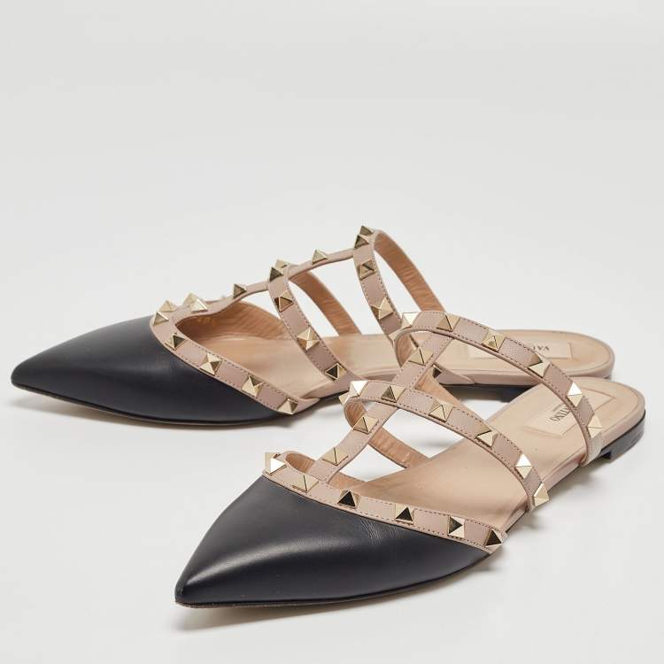 Pre Owned Valentino Black/Beige Leather Rockstud Flat Mules Size 40.5