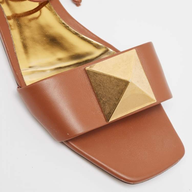 Pre Owned Valentino Brown Leather One Stud Wrap Around Flat Sandals Size 39
