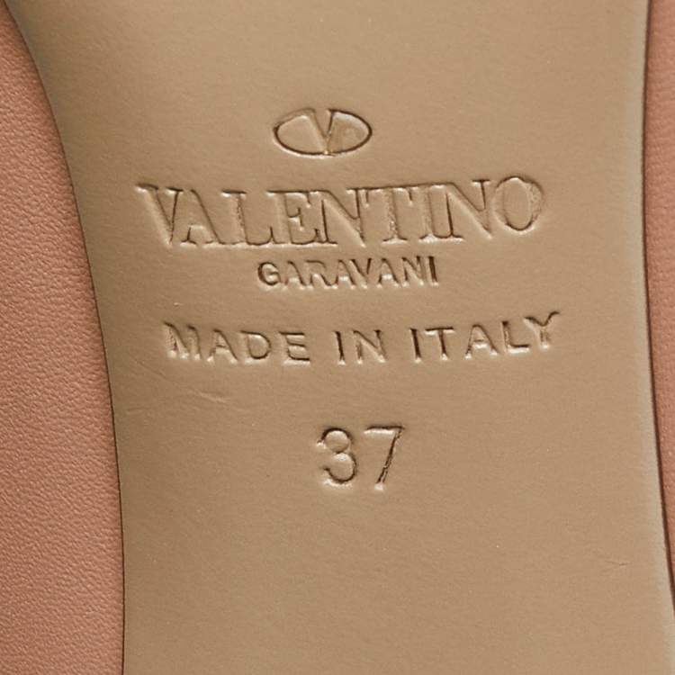 Pre Owned Valentino Beige Leather Rockstud Pointed Toe Pumps Size 37