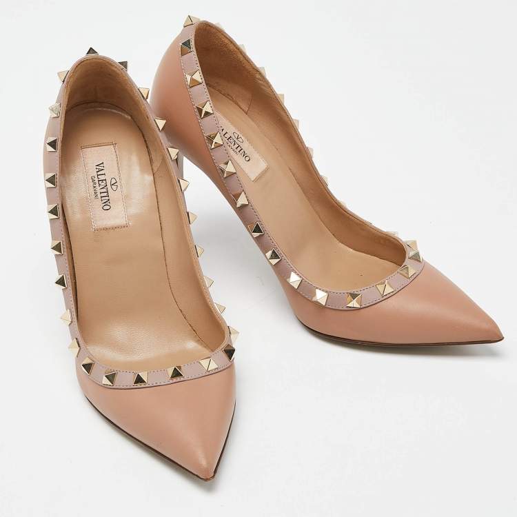 Pre Owned Valentino Beige Leather Rockstud Pointed Toe Pumps Size 37