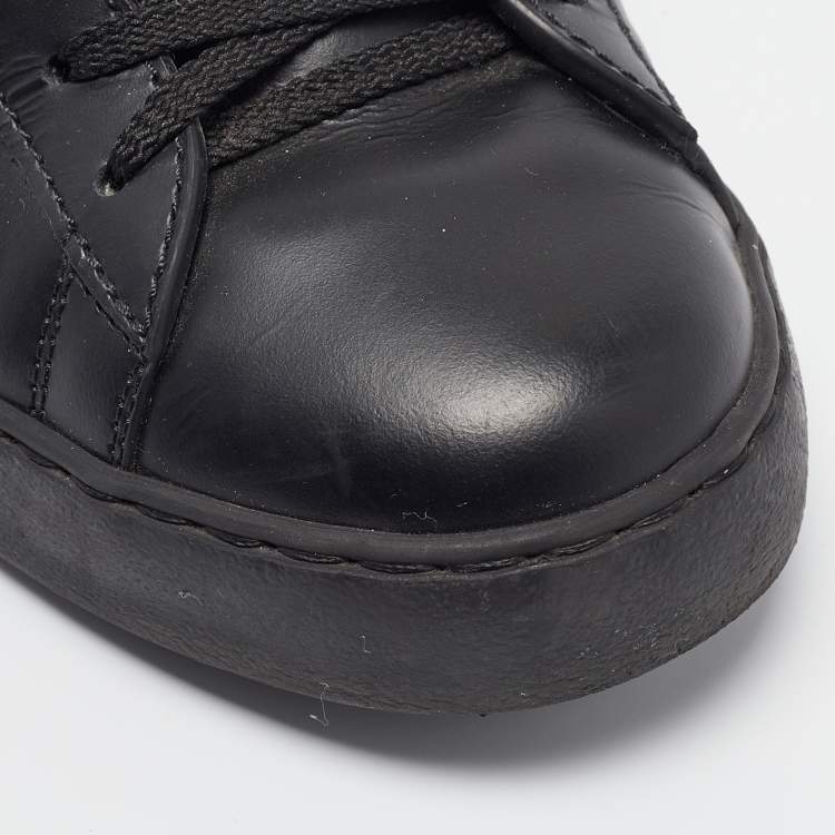 Pre Owned Valentino Black Leather Rockstud Low Top Sneakers Size 36.5