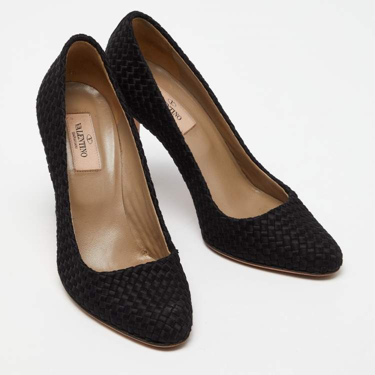 Pre Owned Valentino Black Woven Leather Pumps Size 37