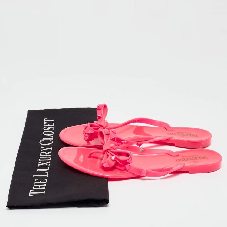 Pre Owned Valentino Pink Rubber Rockstud Slide Flats Size 38