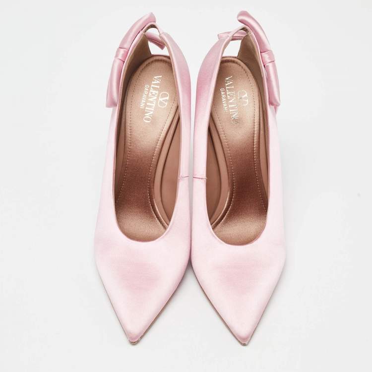 Pre Owned Valentino Pink Satin Nite-Out Pointed Toe Pumps Size 39