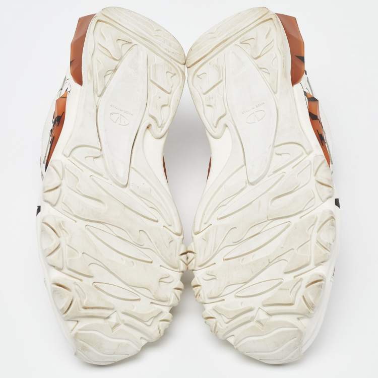 Pre Owned Valentino Cream Leather VLTN Bounce Low Top Sneakers Size 38