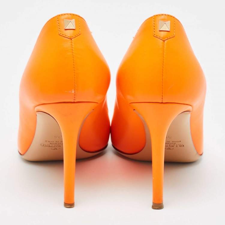 Pre Owned Valentino Orange Leather Pointed Toe  Pumps Size 36