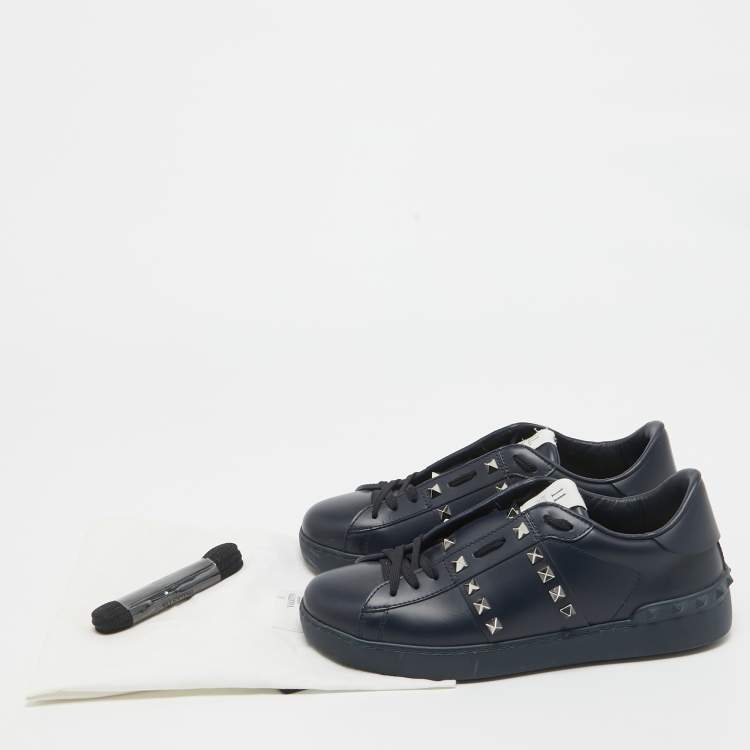Pre Owned Valentino Navy Blue Leather Rockstud Low Top Sneakers Size 39