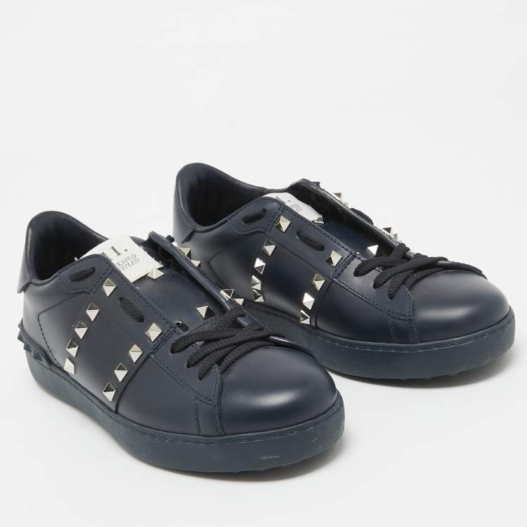 Pre Owned Valentino Navy Blue Leather Rockstud Low Top Sneakers Size 39