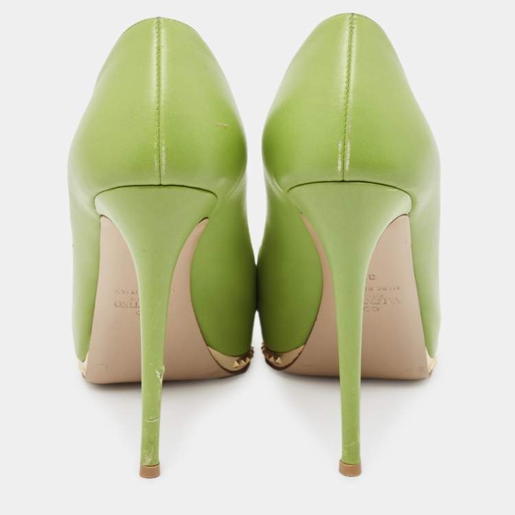 Pre Owned Valentino Green Leather Spike Platform Round Toe Pumps Size 37