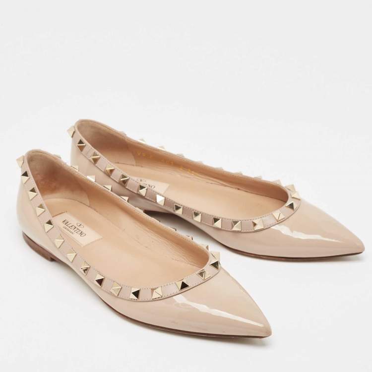 Pre Owned Valentino Beige Patent Leather Rockstud Ballet Flats Size 36.5