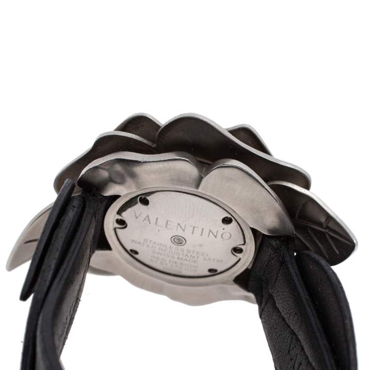 Pre Owned Valentino Black Stainless Steel Flower Motif Leather 87 51 270 025 Women's Wristwatch 45 mm